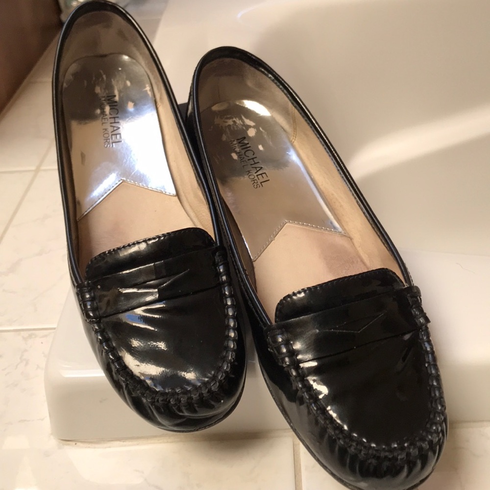 Michael Kors Black Patent Flats (9.5M US)